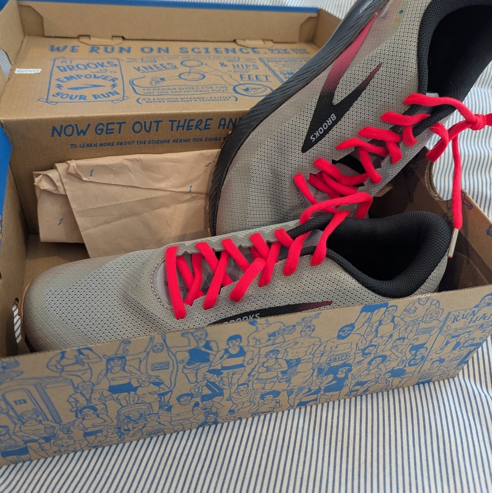 Brooks Catamount Women's 10